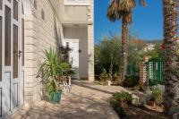 Apartments Mia's Terrace In The Sun - B&B Kutleše