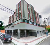 Apartamento com Varanda Ampla, Garagem rotativa, a poucos metro da Praia - Bed and Breakfast