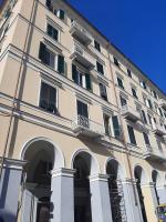 Residenza Viani Guest House - B&B La Spezia
