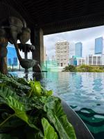 Apt Sudirman Suite 3BR With Infinity Pool & Netflix - B&B