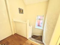 Spacious 3-Bed Family Retreat with Cosy Living and Garden! Free parking - Bed and Breakfast