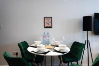 Stylish and Modern 2 Bedroom Flat, Finsbury Park, Sleeps up to 6 guests 3 double beds, Near Emirates Stadium - B&B