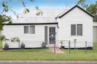 Quaint 2 bedroom fully furnished Cottage - B&B