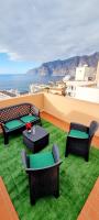 ALMar WeGo Puerto Santiago! - Private Rooms in Shared Apartment- Habitaciones Privadas con baños compartido -Tenerife South - B&B Puerto de Santiago