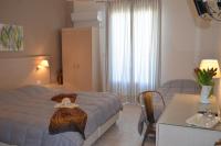 Triple Room with City View