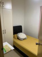 Single Room with Shared Bathroom