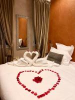 LUXURY - Premium Four-Bedroom Apartment with Sea view and sauna and jacuzzi and barbecue