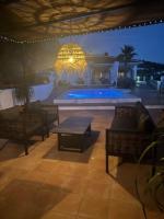 Beautiful Casa Dini 3 Bedroom Villa and Pool - B&B Canillas de Albaida