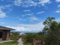 Peaceful Retreat in Nature Offgrid EcoVillage - Ferienwohnung Malchinguí