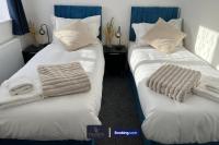 Luxury 3 Bed, 2 Bathroom By Tranquil Ventures Short Lets & Serviced Accommodation Littlemore With Free Private Parking - B&B Oxford