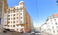 Stylish 1 bedroom plus office at amazing location - Chambres d’hôtes Prague
