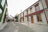 Chez l'Antiquaire, un repaire Arty aux Puces de Saint-Ouen - B&B Saint-Ouen