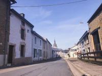 Elegant apartment in Florenville, 90 m² with garden - Ferienwohnung