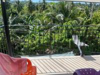 3 BDR new town house in port Barton - B&B