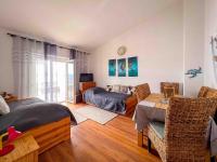 Appartement met 3 Slaapkamers en Uitzicht op Zee