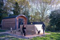Mount Ephraim Glamping Pods - Bed and Breakfast Hernhill