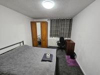 Larches Homestay - 4 Bedroom House City Centre BHX NEC - B&B Birmingham