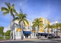 South Beach Suite in South of Fifth Neighborhood Across from Miami's Best Beach - B&B