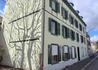 Appartement proche centre ville avec parking - Chambres d’hôtes