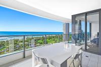 Luxe by the BEACH at Oracle 11306 - Bed and Breakfast Gold Coast