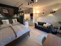 UrHOME 22 City, Airport, Messe, Auto-,Straßenbahn - Bed and Breakfast Neurenberg