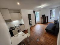 Agréable et vaste Studio à 350 M de Paris - Ferienwohnung