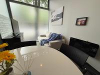 Sky Stars 2B1B family home with in AKL CBD with free parking - B&B