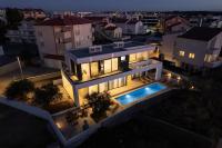 Elegant Villa Cataleya with private pool and sauna - B&B