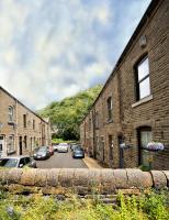 Hebden Bridge Haven - Stylish, Cosy, Canal Side, Pet Friendly - B&B