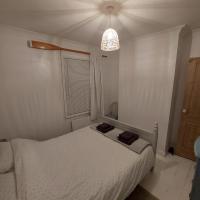 The little Blue House Cosy two bedroom cottage - Chambres d'hôtes Deal