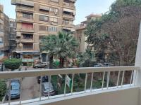 Classic 3BR Apartment Ma'adi Degla ST 231 by Sizzler Restaurant - B&B Il Cairo