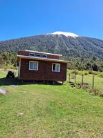 Cabañas y tinaja El bus de chaqueihua - B&B Hornopirén