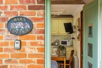 Swift Host - Studio - Barn Cottage - Garden - Parking - B&B Rackheath