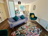 Cute 3 Bedroom House Near Etihad Stadium and CoOp arena with parking - Chambres d’hôtes Manchester