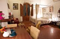 King Studio with Sofa Bed
