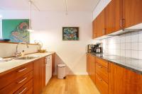 Spacious Canal-View Apartment Near Metro in Christianshavn - Chambres d'hôtes Copenhague