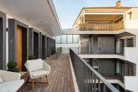 JOIVY Bairro Alto 2-BR Apartment with Large Terrace - B&B