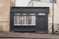 Luxury Home with Terrace in Central Bath Sleeps 10 - Bed and Breakfast Bath