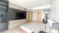 Two-Bedroom Apartment with Balcony and Sea View