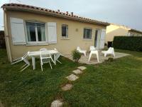 villa 2 chambres en rez-de-jardin - Bed and Breakfast