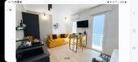 One-Bedroom Apartment with Balcony