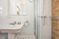 Estudio con 1 cama grande