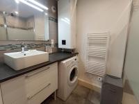 Appartement T2 46m² avec Climatisation et WIFI pour 4 à Sète - FR-1-338-598 - B&B Sète