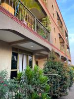 ICE HOMES - Uganda Martyrs Namugongo - B&B Kampala