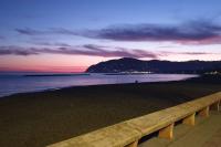 Capitan Gino, la spiaggia dietro l'angolo - B&B San Bartolomeo al Mare