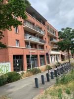 City Rose T2 calme , parking privé, piscine, tout confort - B&B