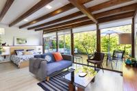 Home2Book Modern Cottage Strelitzia, Peace Retreat - B&B