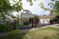 The White House ZR - B&B Zrenjanin