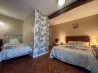 Sensation, chambre 2 lits pour 3 personnes, avec salle de bain privative - B&B Chuffilly-Roche