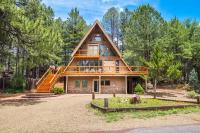 Captivating 1 BR Chalet Hideaway Prime Location - B&B